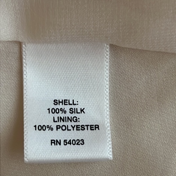 Banana Republic cream ivory silk pleated skit midi with lining zipper closure 0 - Picture 8 of 8